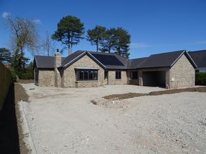 Photo 25- click for photo gallery